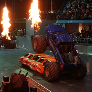Monster Truck 16