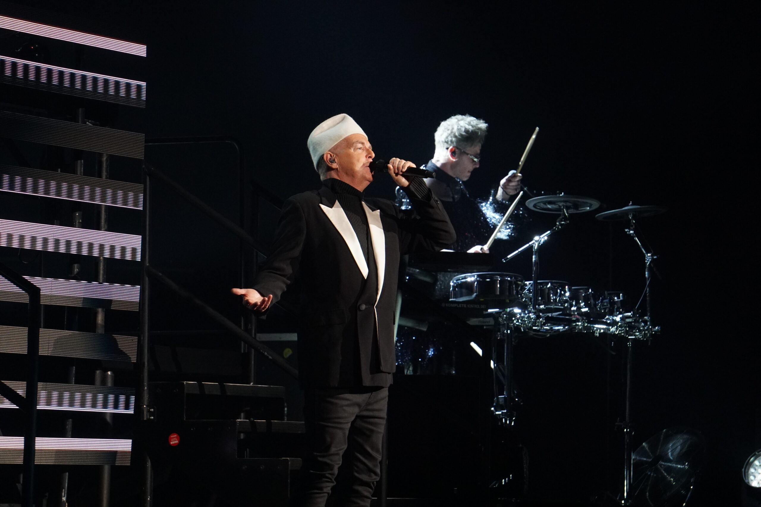 PET SHOP BOYS 8