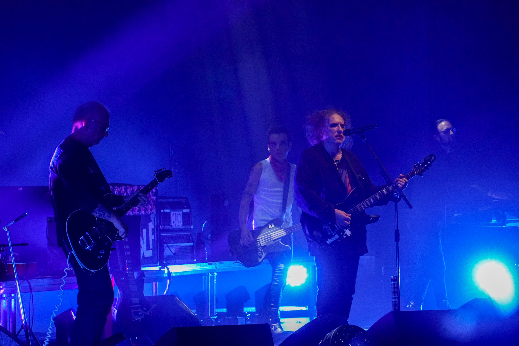 THE CURE 4