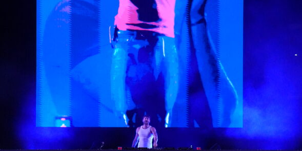 CHAINSMOKERS 11