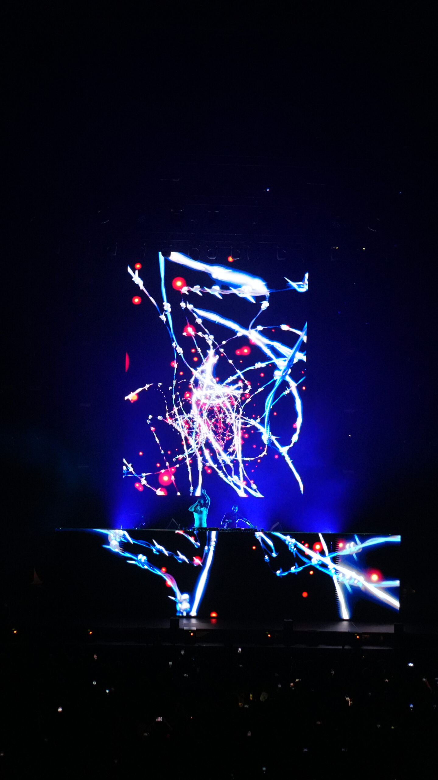 CHAINSMOKERS 2