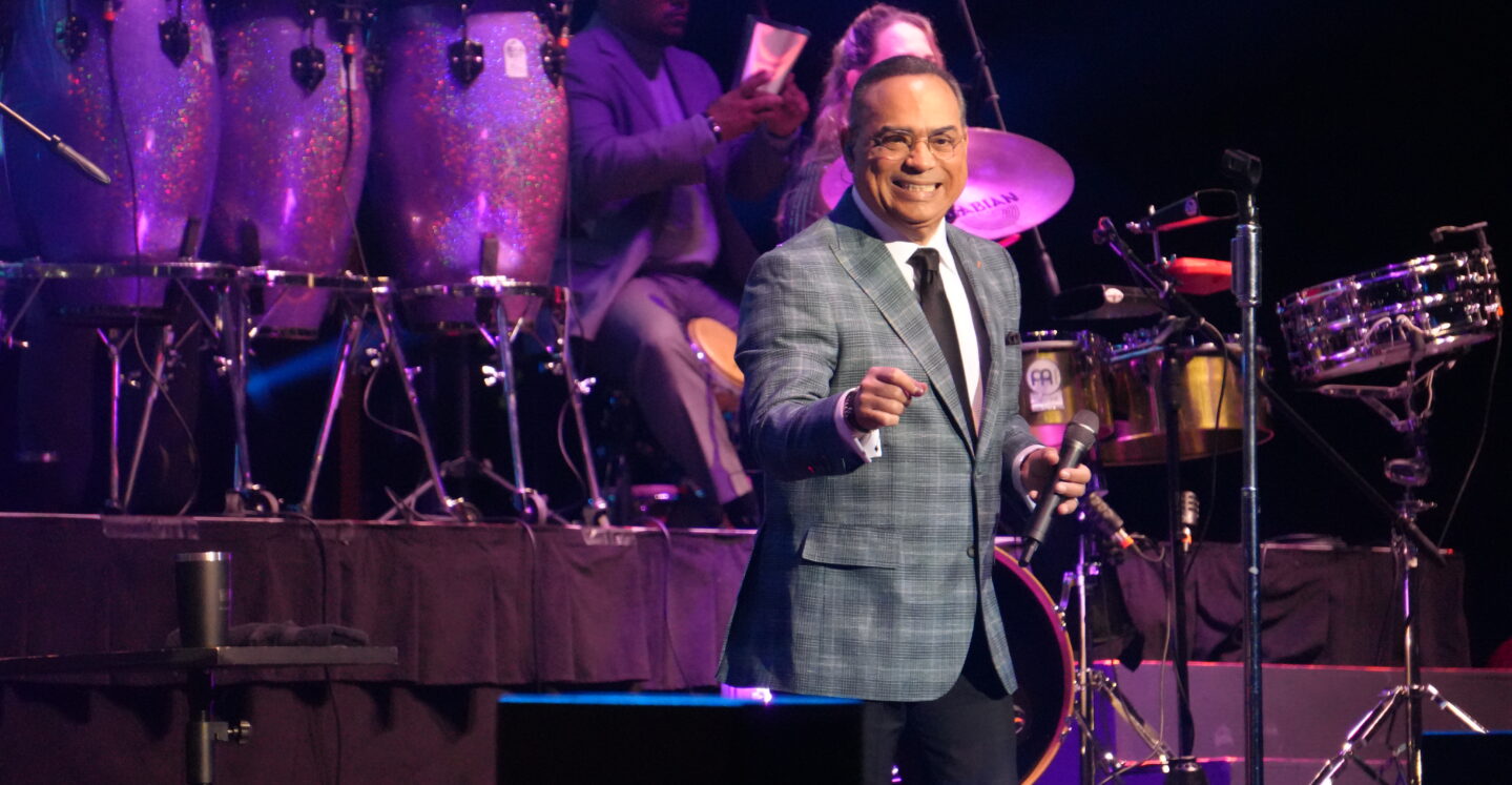 GILBERTO SANTA ROSA 6