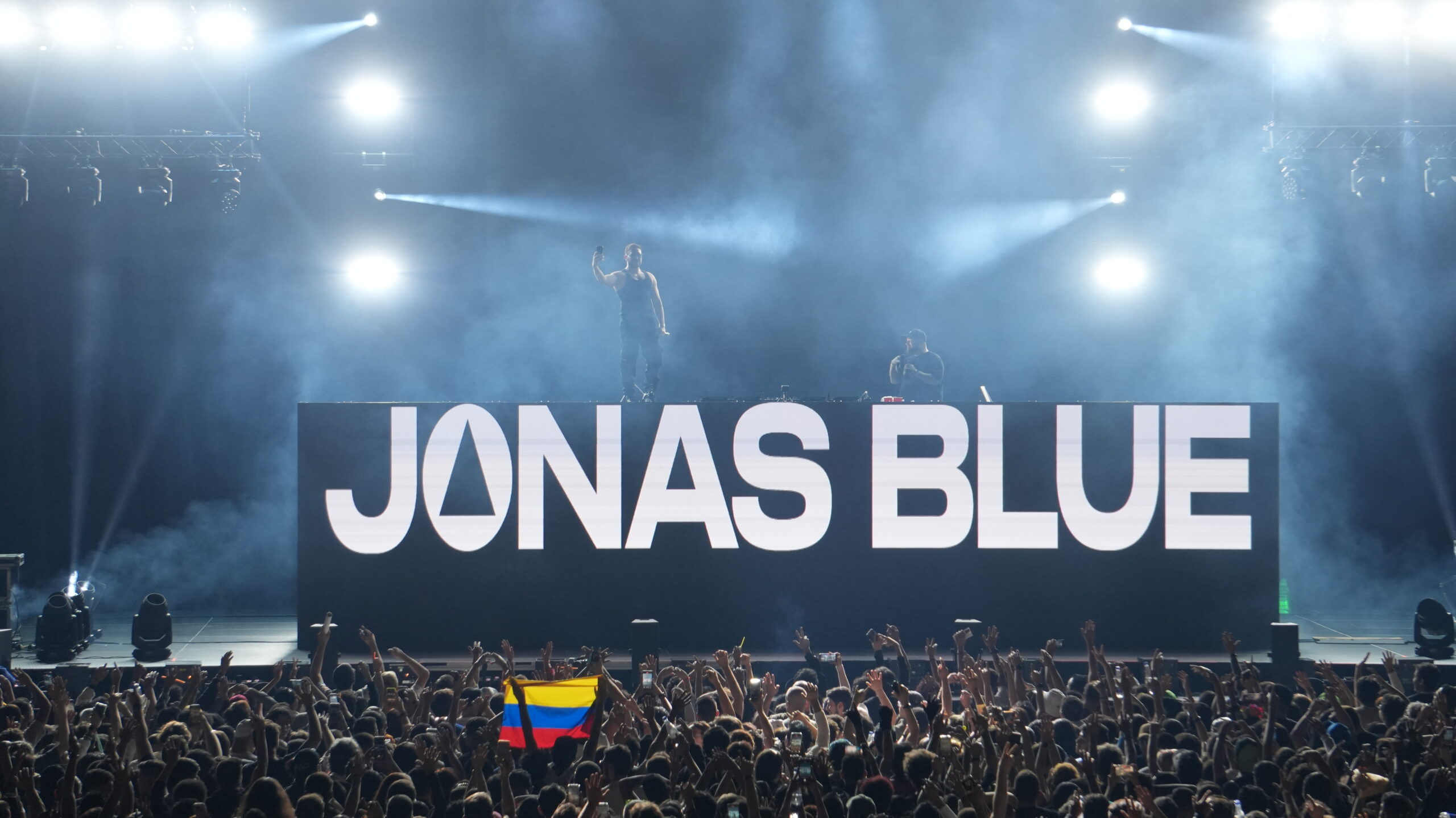 JONAS BLUE 1