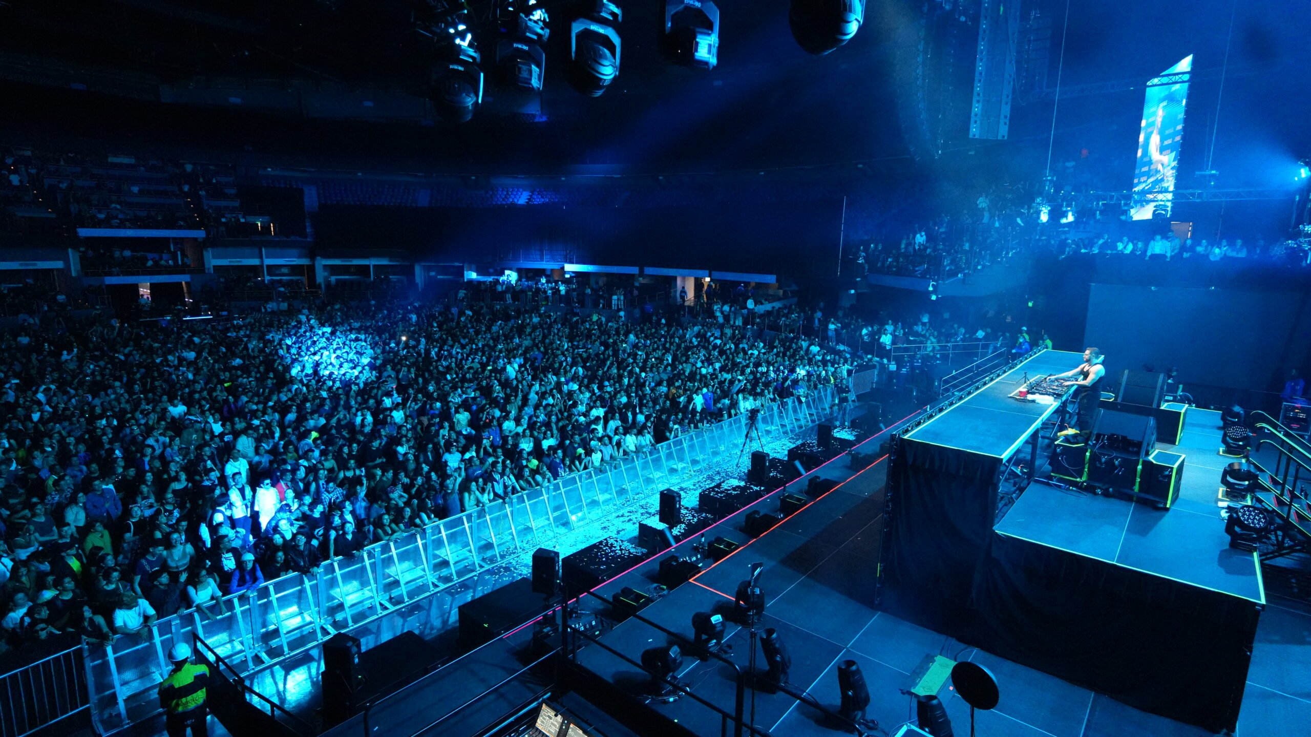 JONAS BLUE 3