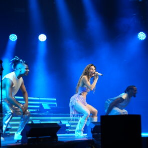 GREEICY RENDON 8