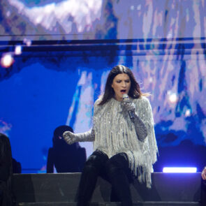 LAURA PAUSINI 4