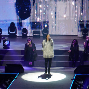 LAURA PAUSINI 5