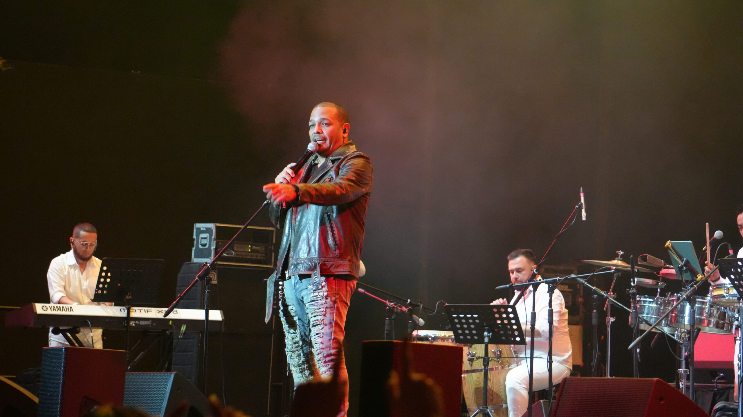 YAN COLLAZO 4