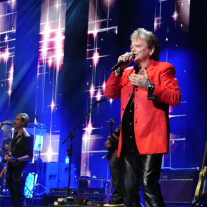 AIR SUPPLY 6