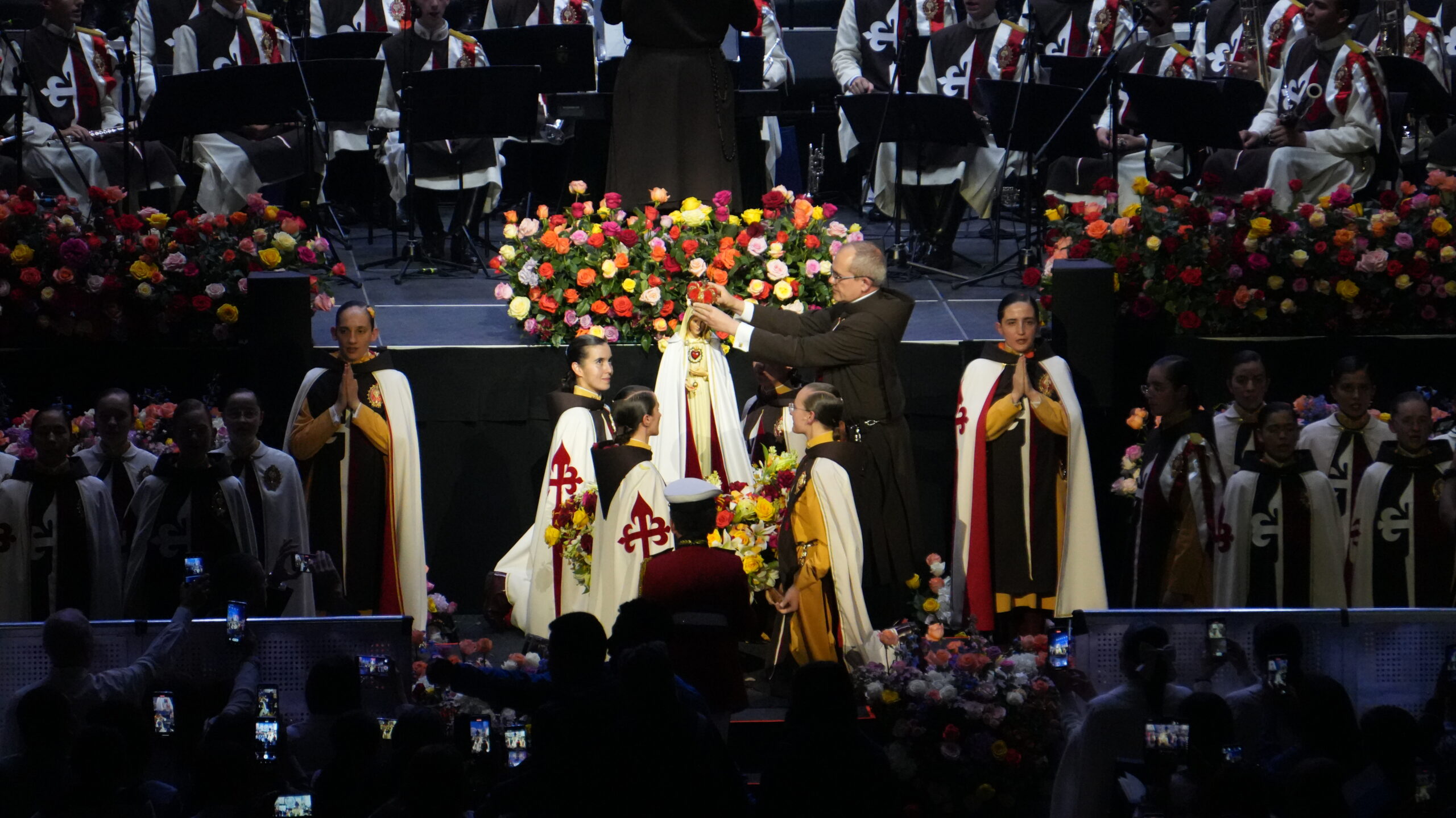 HOMENAJE A LA MADRE DE DE MADRES 10