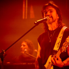 JUANES 32