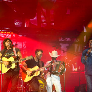 JUANES 37