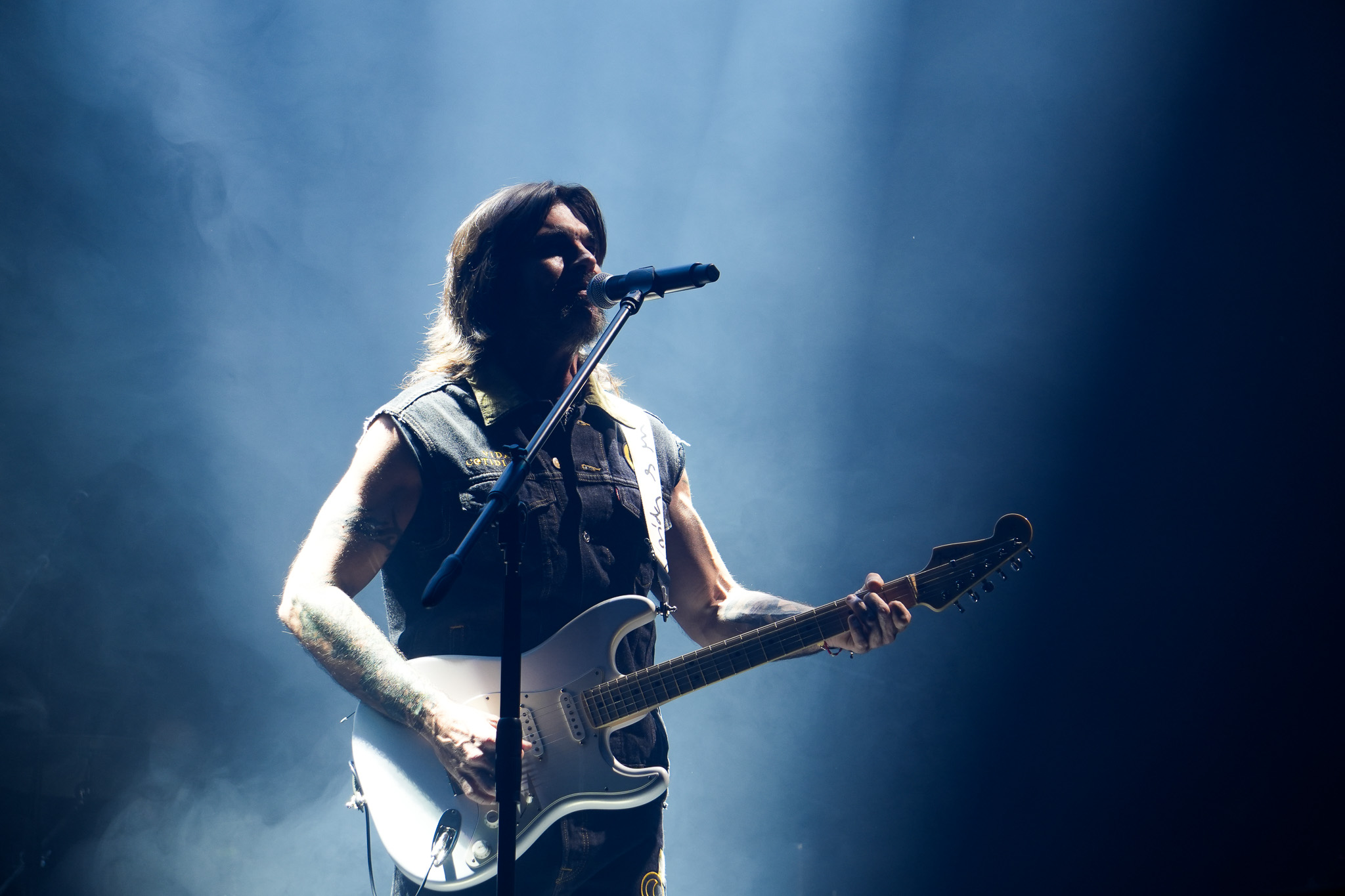 JUANES 48