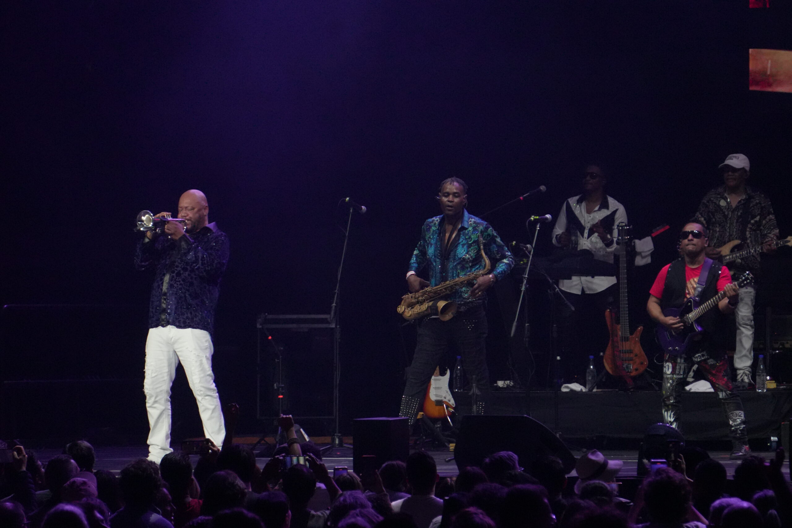 KOOL & THE GANG 9