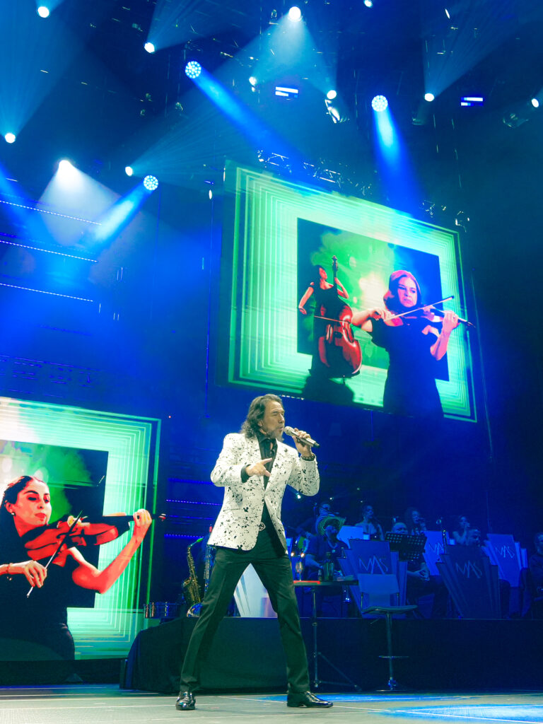 MARCO ANTONIO SOLÍS 47