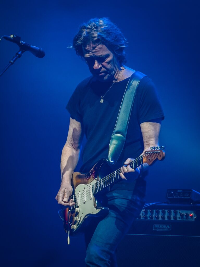 STING 8