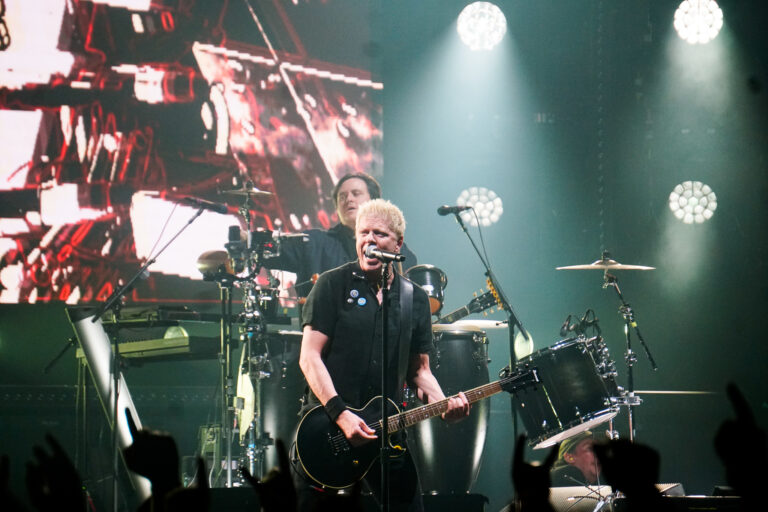 THE OFFSPRING 23