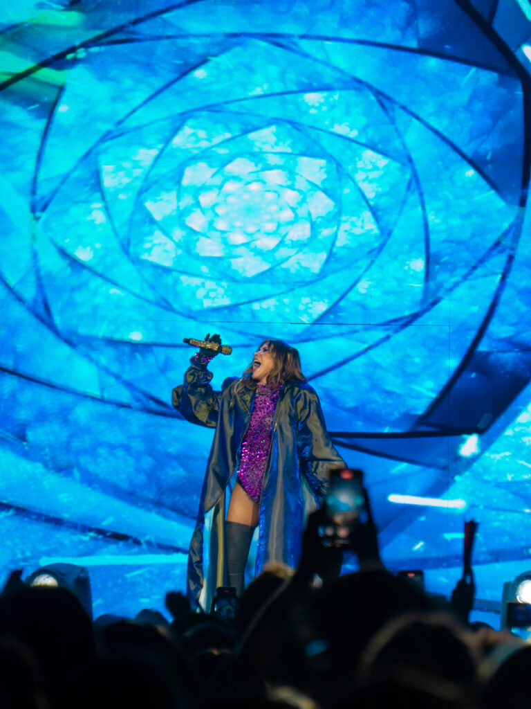 GLORIA TREVI 37