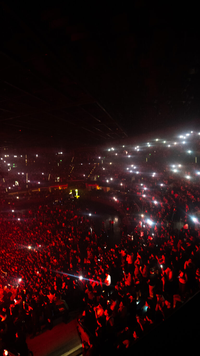 RAUW ALEJANDRO – COSA NUESTRA WORLD TOUR 50
