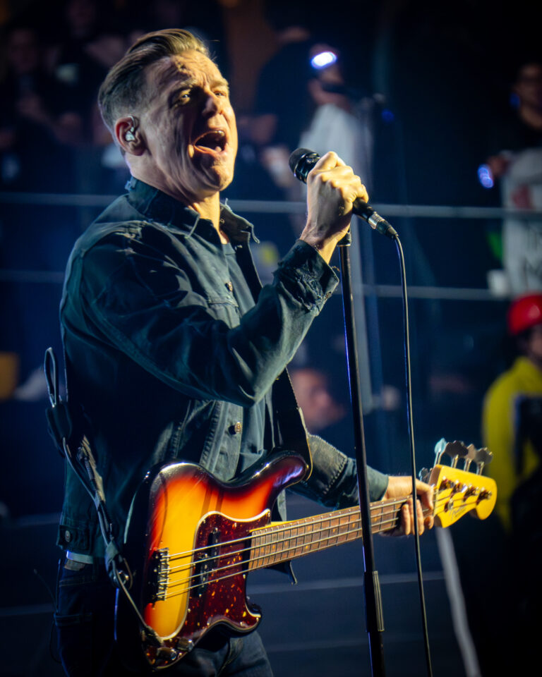 BRYAN ADAMS 7